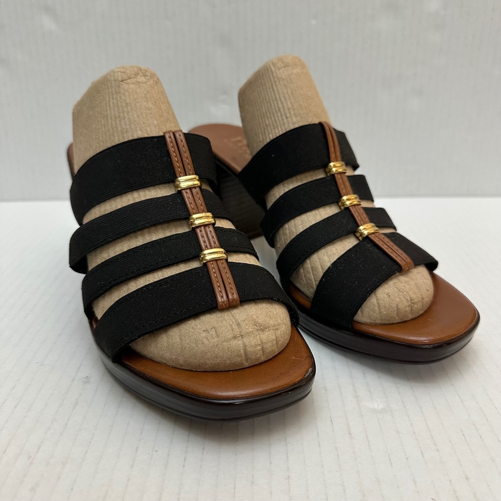 Italian Shoemaker Womens 8 Black Elastic Strappy Block Heel Mules Slides Sandals